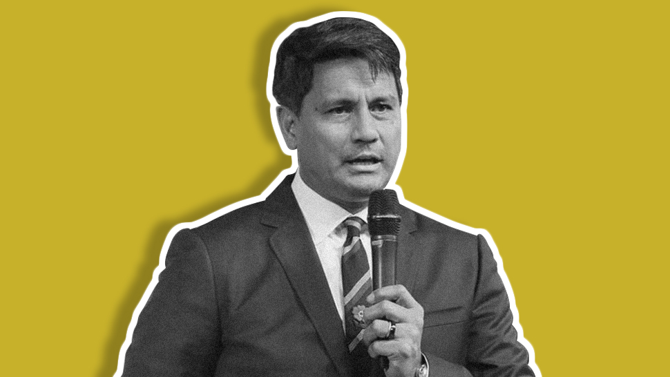 Richard Gomez Explains Meaning Behind Viral Yellow Painting