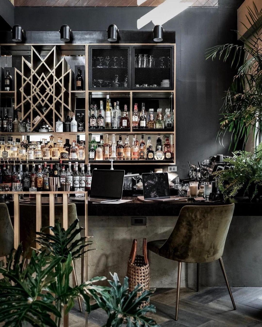 Southbank Cafe + Lounge