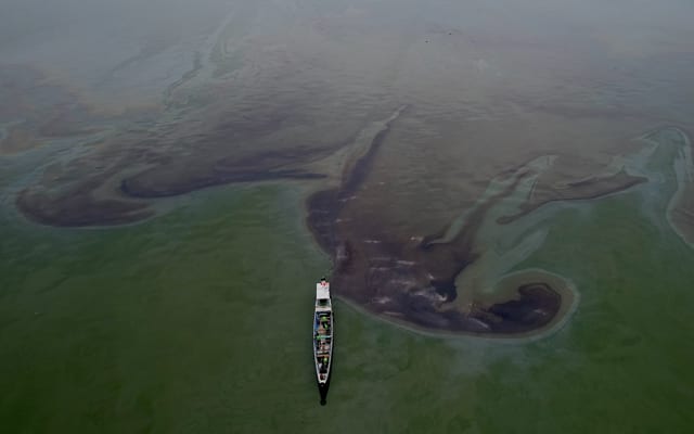 Oil slick seen near Hagonoy