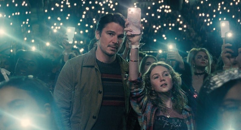 Josh Hartnett and Ariel Donoghue
