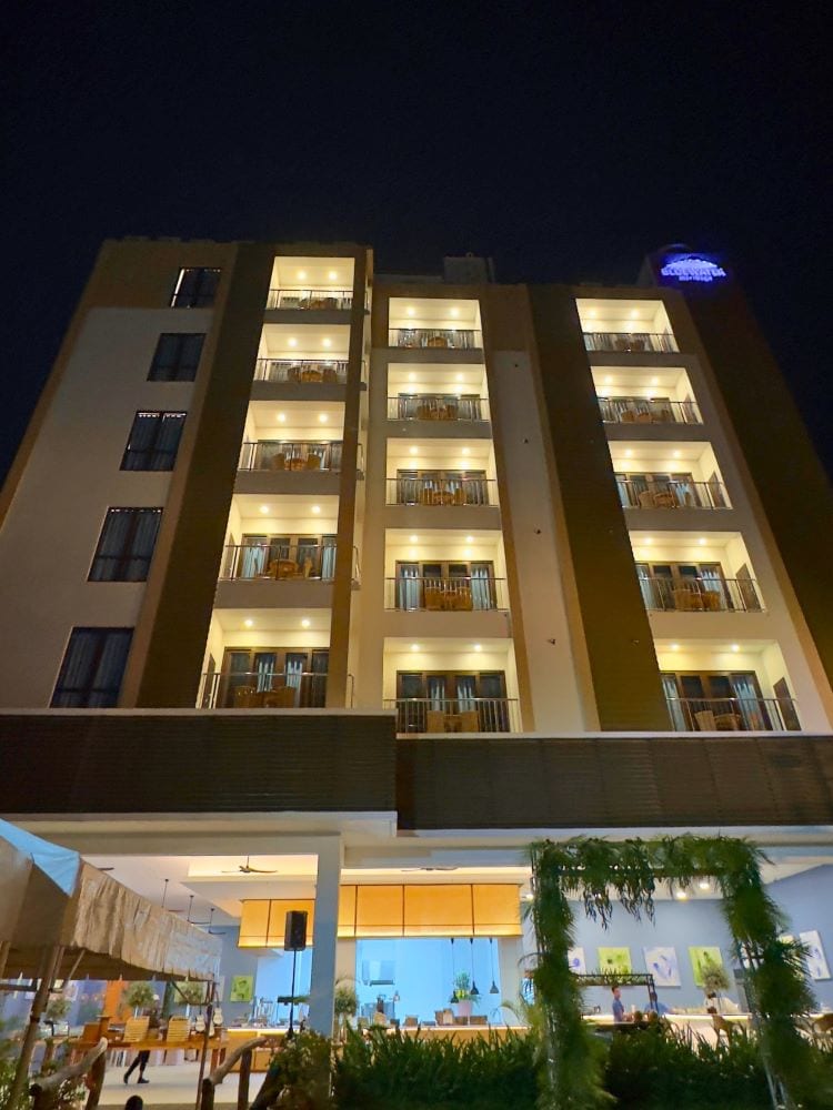 Bluewater Maribago Sidlakan building