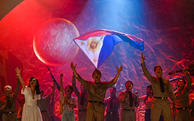 Mula sa Buwan War