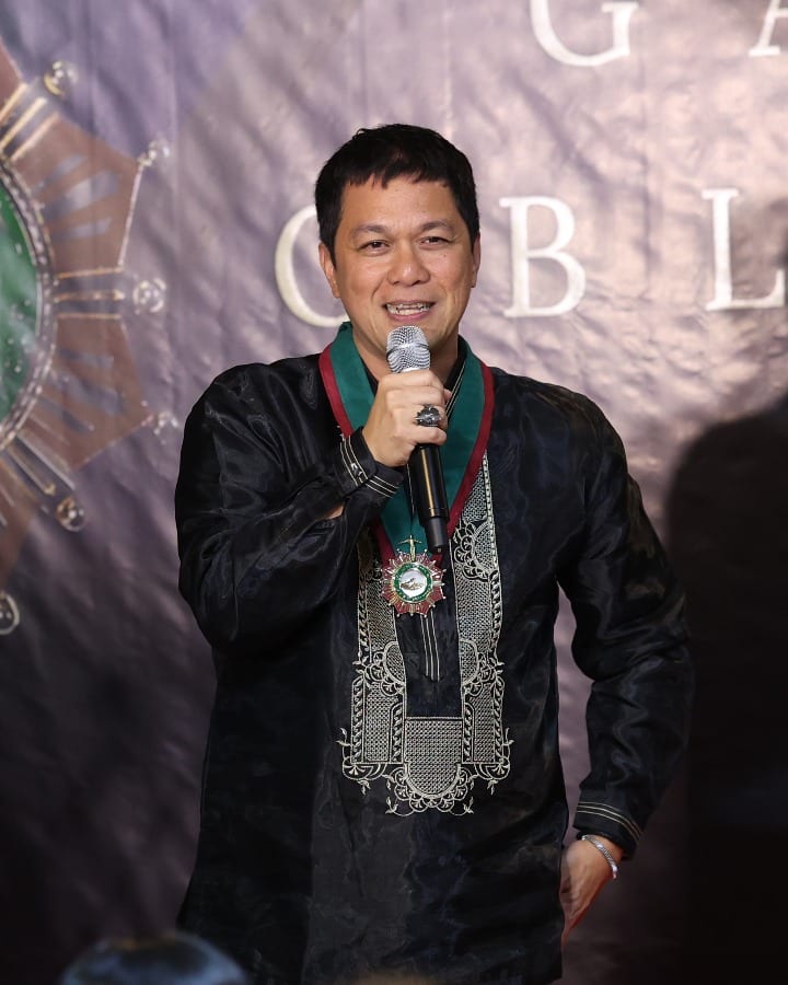 Raymund Marasigan of Eraserheads at UP awarding ceremony