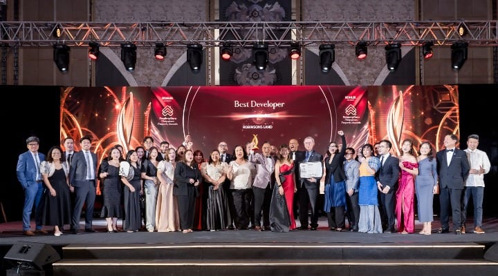 Robinsons Land Corp Officers onstage at the PropertyGuru Property Awards 2024