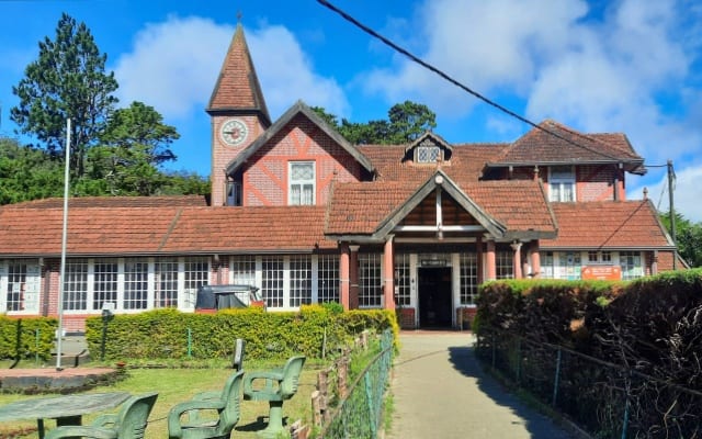 Nuwara Eliya Post Office