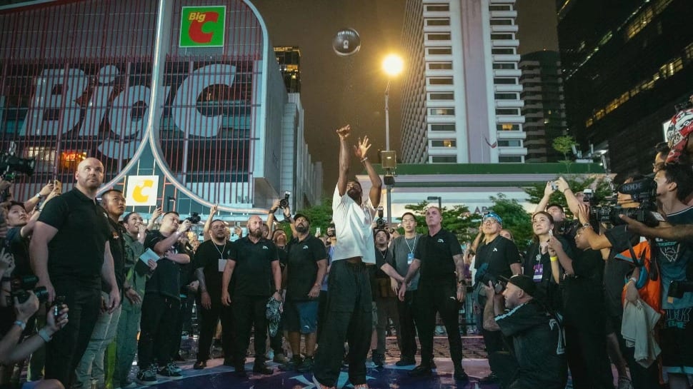 Kyrie Irving meets fans and supporters in Bangkok