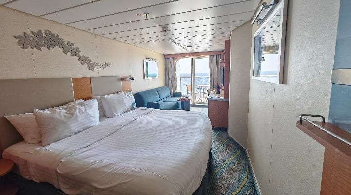 Royal Caribbean Cruises Oasis of the Seas ship seaview room