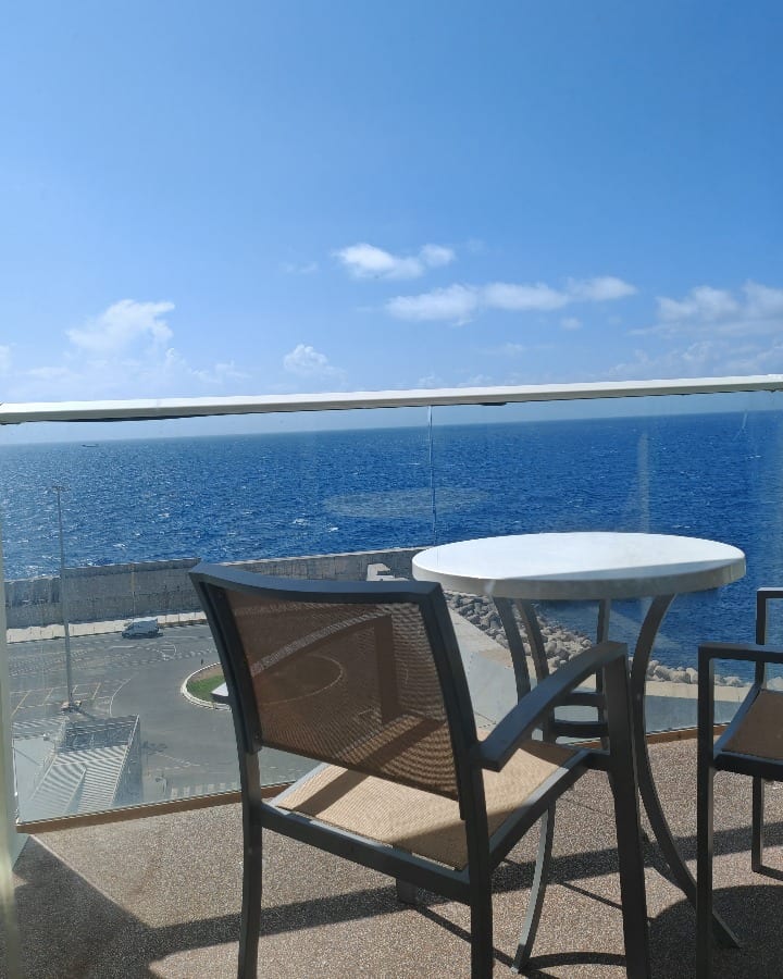 Royal Caribbean Cruises Oasis of the Seas seaview balcony