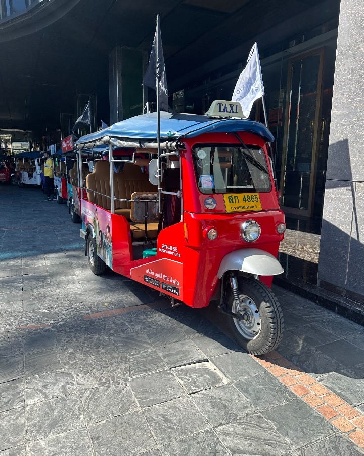 tuktuk in bangkok, thailand