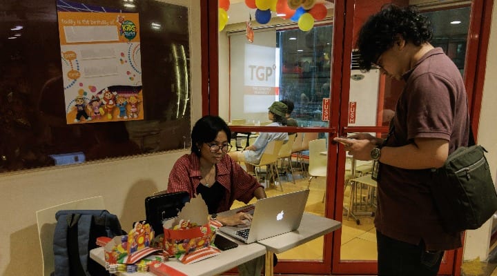 registration at the Jollibee music gig