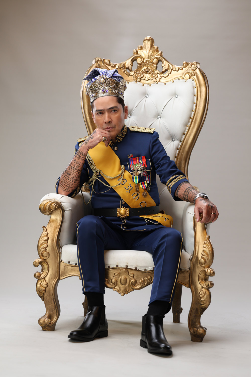 Vic Sotto as Lakan Makisig in The Kingdom