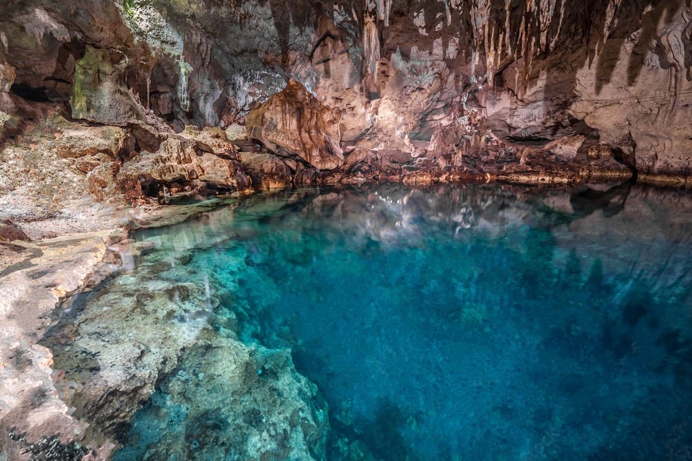 Hinagdanan Cave