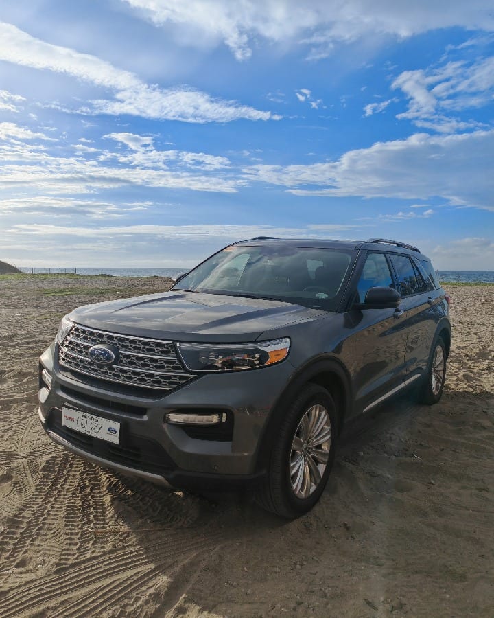 ford explorer exterior