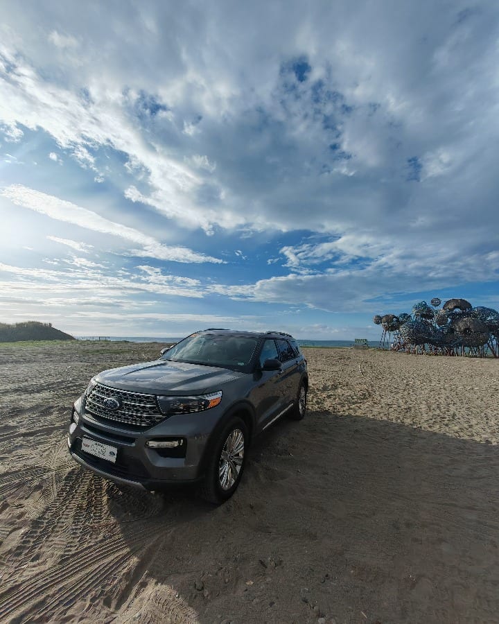 ford explorer exterior