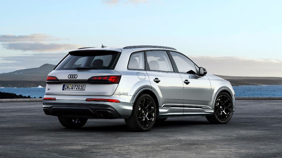 Audi Q7 exterior rear