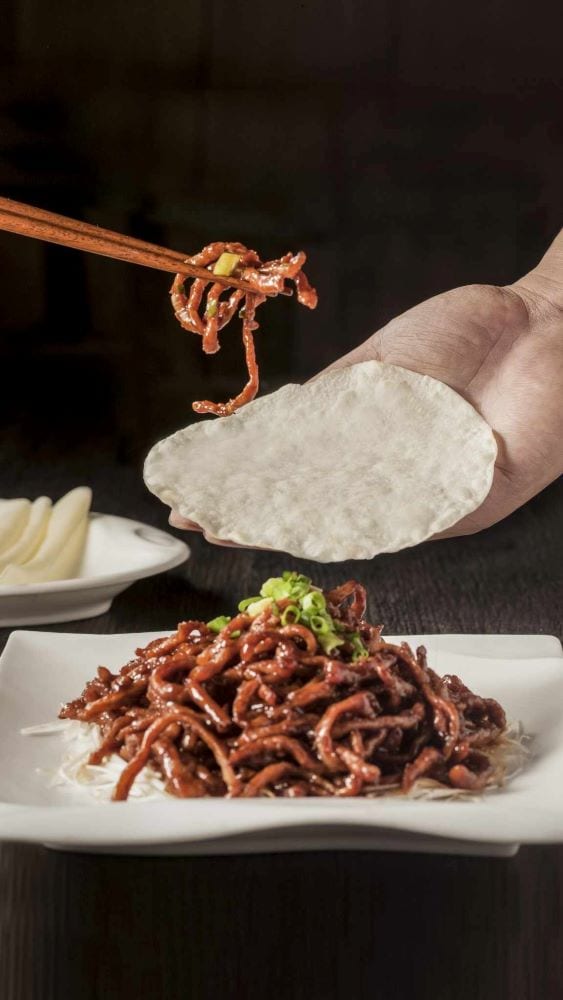Stir-fried Shredded Pork in Black Bean Sauce served with Chinese Crepes
