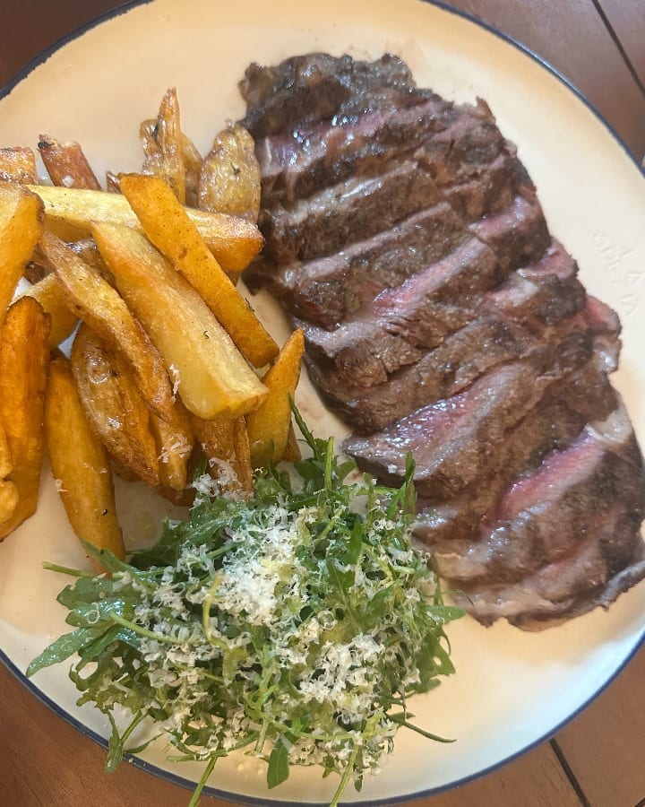 Bistecca, complete with sides