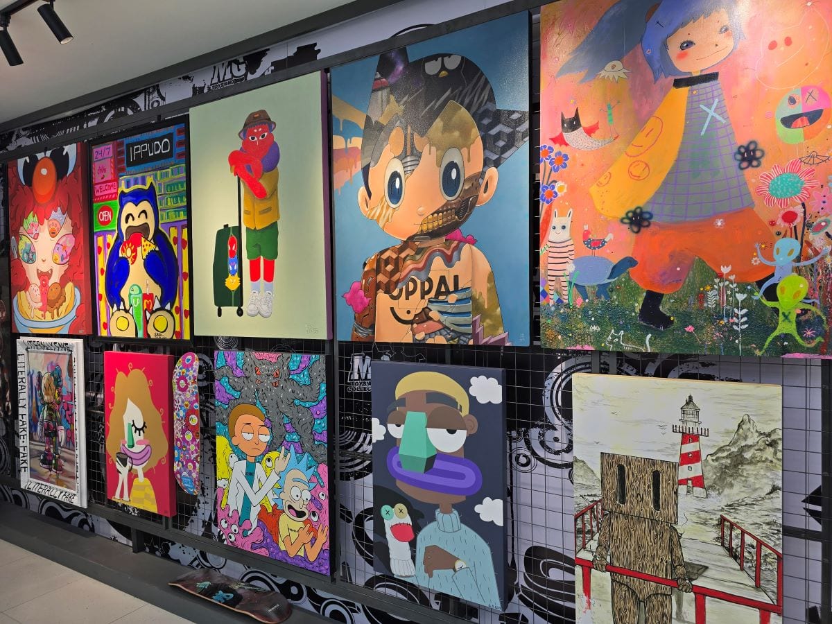 Inside MG Toys and Collectibles