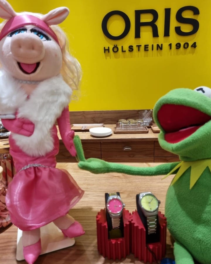 Oris Miss Piggy Edition