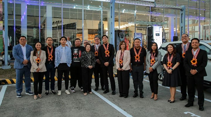 BMW Retail.Next showroom Pampanga officials