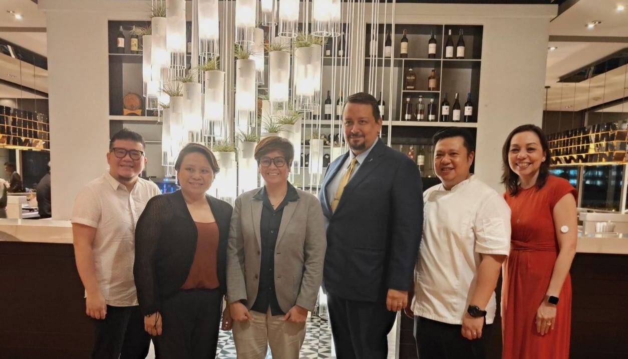 from left: Chef Sharwin Tee; Elyse Go and Gen Diokno of Hand & Heart; David Pardo de Ayala; Chef Luis Chikiamco; and Rossana Unson of Discovery Primea.