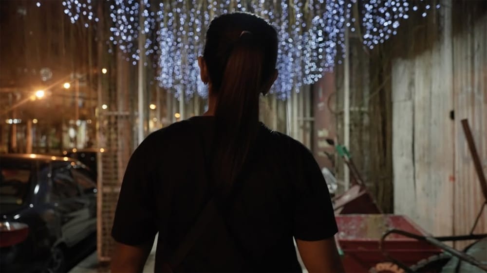 Kiri Dalena and Ben Brix, Walang Masulingan, 2024, 2-channel video installation, color, sound, 37 min (video still)