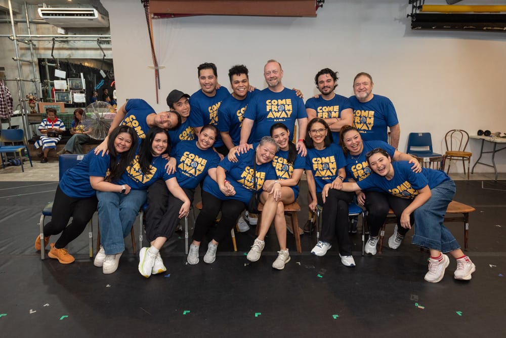 Come From Away group photo of cast