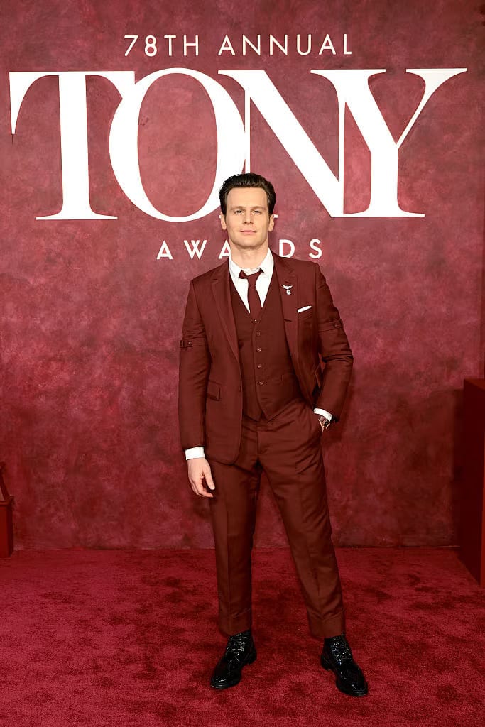 Jonathan Groff