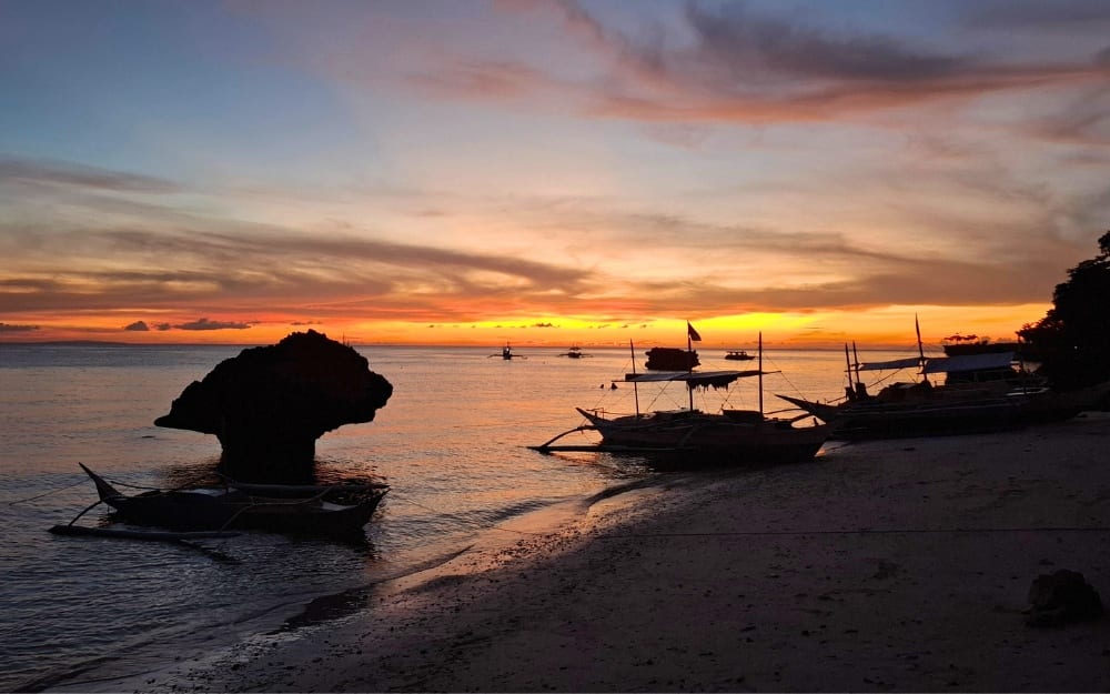 The Lind Boracay Diniwid Beach
