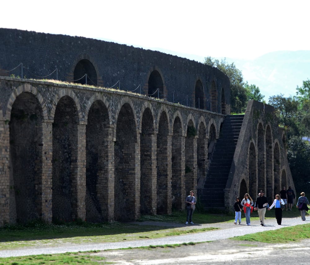 Pompeii colosseum