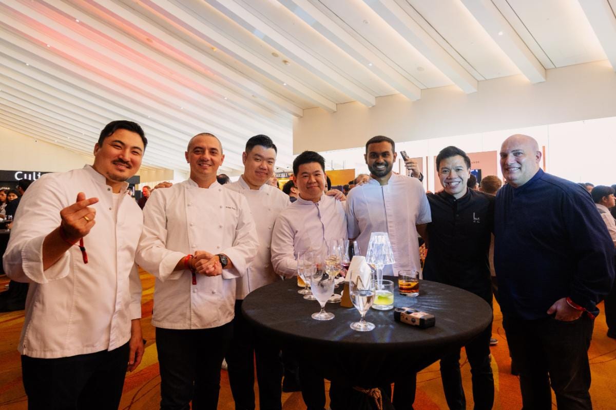 Chefs wearing their jackets. (From left) Sun Kim of 2 Star Meta, Julien Royer of 3 Star Odette, Kevin Wong of 1 Star Seroja, Zor Tan of 1 Star Born, Mano Thevar