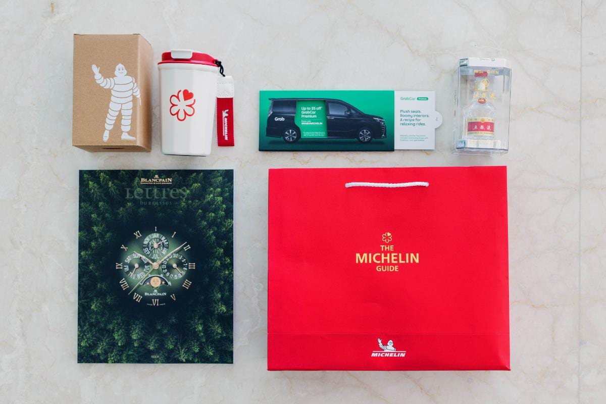 The Michelin gift bag with a branded mug
