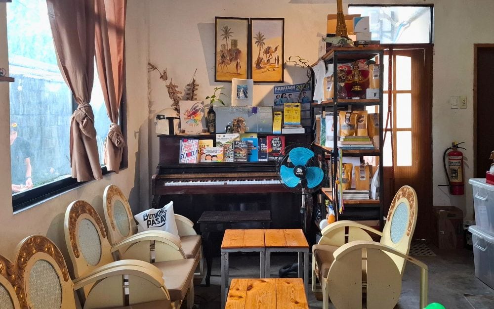 Yokoy Cafe interiors