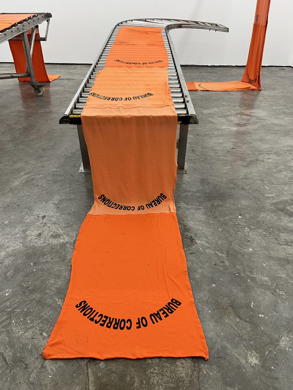 Vien Valencia Mass Assembly installation art