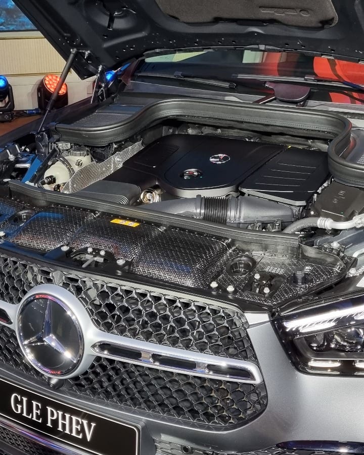 Mercedes-Benz GLE engine