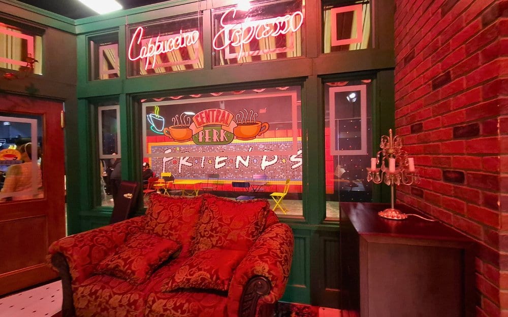 FRIENDS central perk entrance